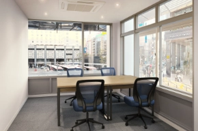 全室デスク・オフィスチェア付きのイメージ写真